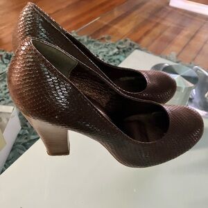 Restricted Brown Shoes Size 8